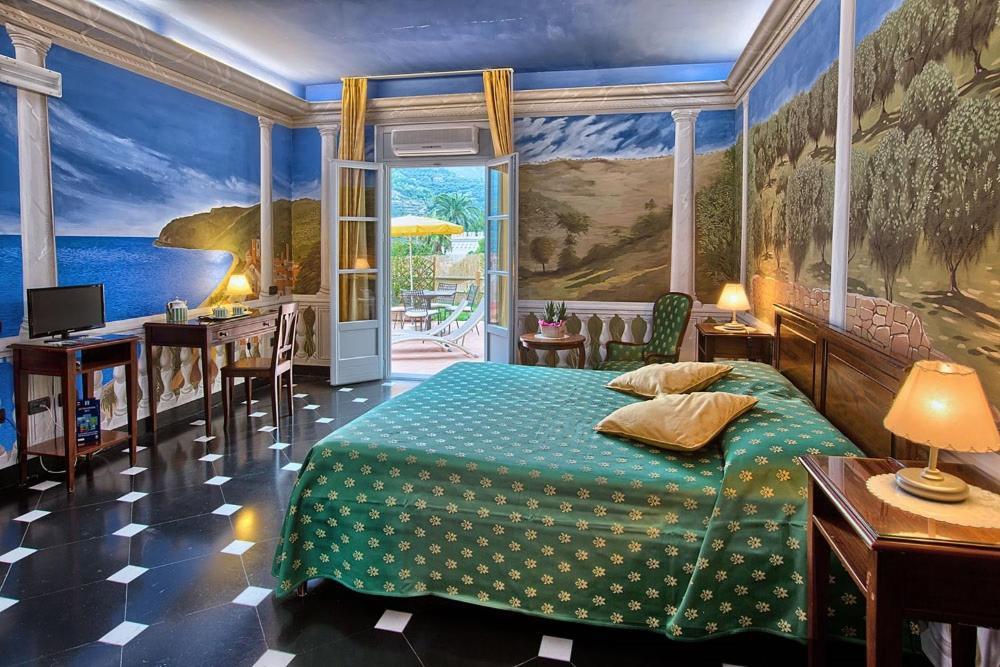 Palazzo Vescovile Hotel นอลี ภายนอก รูปภาพ