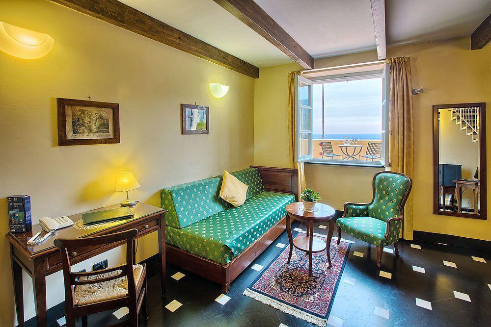 Palazzo Vescovile Hotel นอลี ภายนอก รูปภาพ