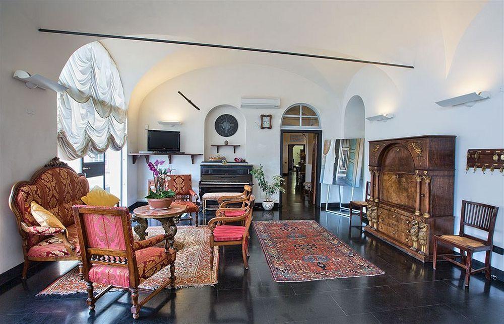 Palazzo Vescovile Hotel นอลี ภายนอก รูปภาพ